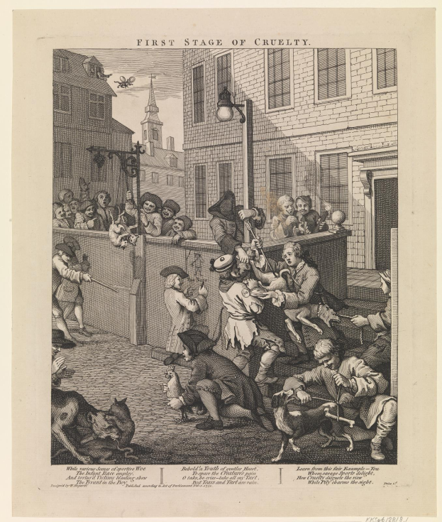 Eine Gruppe von Menschen und Tieren versammelt sich vor einem Gebäude mit Fenstern und einer Laterne, mit einem Himmel im Hintergrund, und der Text 'Erste Stufe der Grausamkeit' unten.