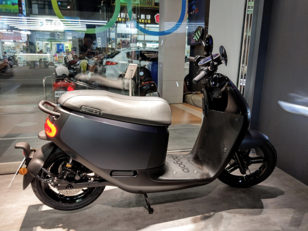 POL-MK: Diebe stehlen E-Scooter eines verletzten Mannes
