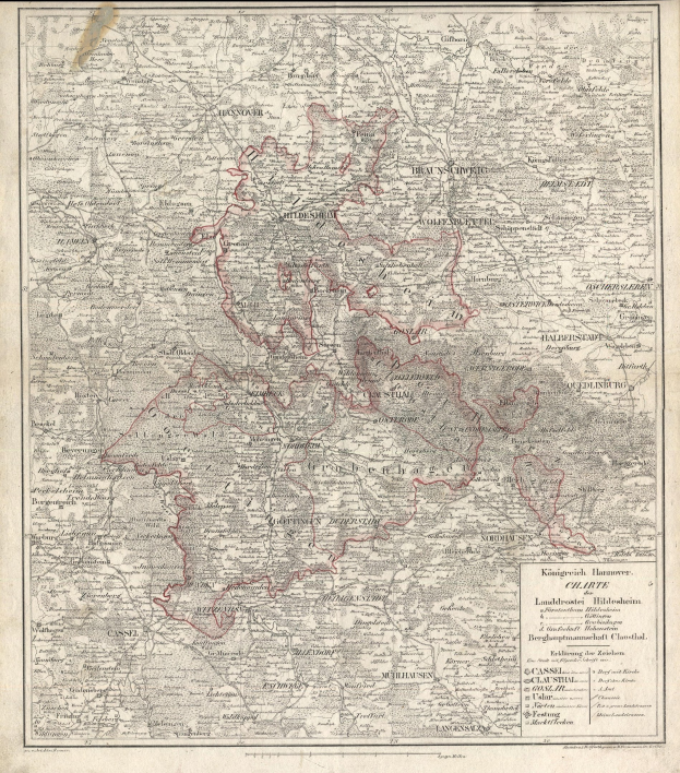 Alte Deutschlandkarte mit schwarzen Grenzen und Text, zeigt detaillierte Provinzaufteilung.